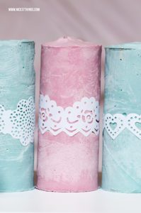 Kreide selber machen DIY Malkreide in Pastellfarben Straßenkreide #kreide #malkreide #strassenkreide #diy #kindergeburtstag #birthday #children #creativeideas #diyblogger #activities #funactivities #chalk #bastelideen