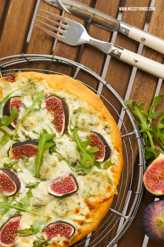 Weisse Pizza Rezept Herbstpizza Mit Gorgonzola Feigen Rucola Nicest Things