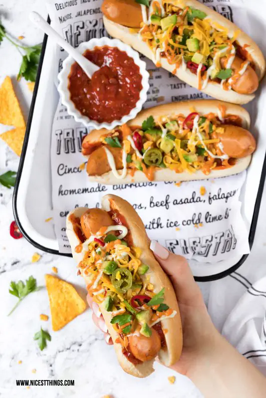 Mexikanische Hot Dogs Taco Dogs Ein Texmex Hotdog Rezept Mit Avocado Kase Chili Nicest Things