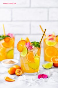 Calamansi Cocktail Eistee Drink Rezept Mandarine Grüntee Kalamansi Limette #calamansi #kalamansi #cocktail #vomfass #calamansibalsam #drink #cocktail #eistee #mandarine #limette #grüntee