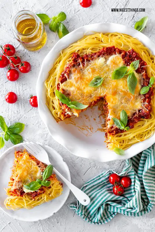 Spaghetti Auflauf Mit Vegetarischer Bolognese Und Kase Nicest Things