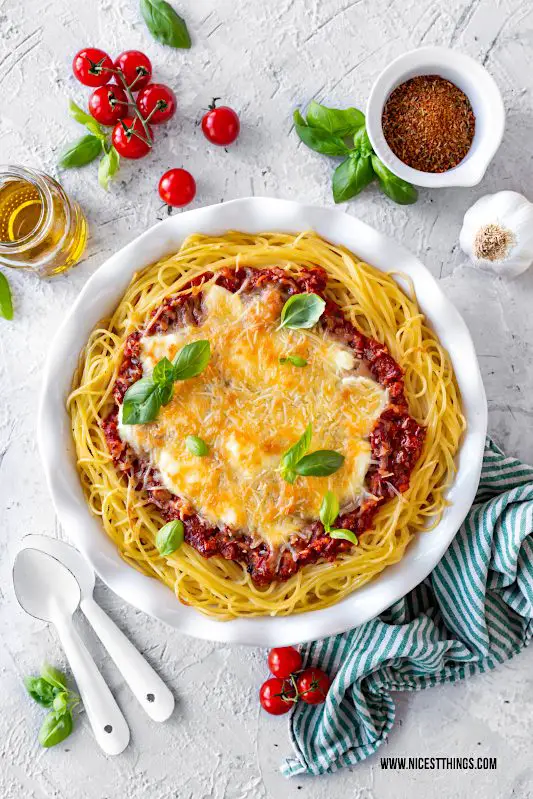 Spaghetti-Auflauf Spaghettiauflauf Rezept vegetarisch vegetarische Bolognese Käse #spaghettiauflauf #spaghetti #auflauf #finello #aberbittemitkäse #vegetarisch #bolognese #ofengerichte