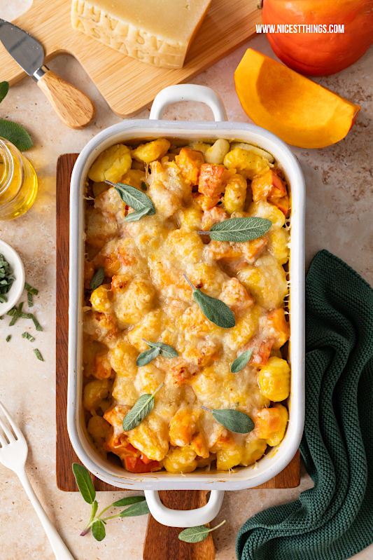 Kürbis-Gnocchi-Auflauf Rezept mit Asiago-Käse und Salbei #kuerbis #kuerbisrezept #gnocchi #gnocchirezept #kuerbisgnocchiauflauf #kuerbisauflauf #gnocchiauflauf #thinkmilk #asiago #käse #thinkmilktasteeurope #enjoyitsfromeurope
#euagripromo #asiago #asiagocheese